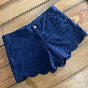 Lilly Pulitzer 5” Navy Scalloped Buttercup Shorts